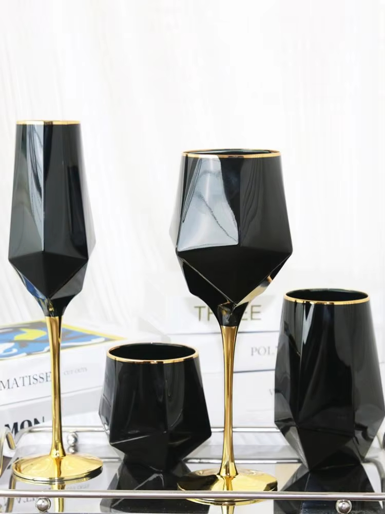 Pure Black Crystal Golden Edge - đánh giá và giá Wine Whiskey Beer