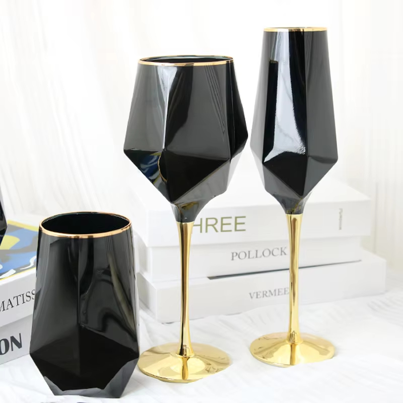 Pure Black Crystal Golden Edge - đánh giá và giá Wine Whiskey Beer